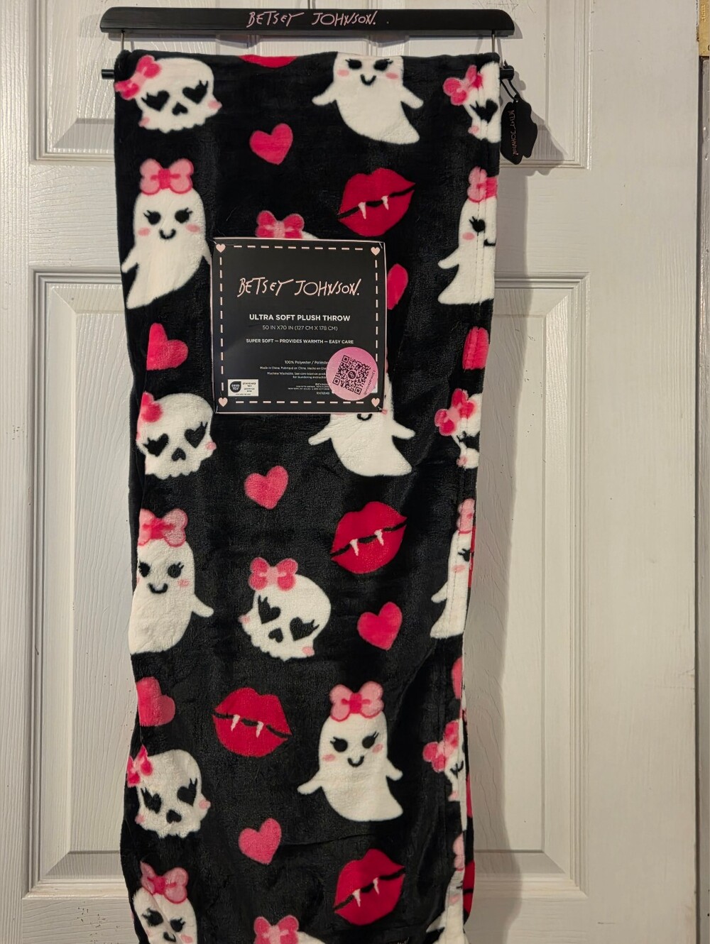 Betsey Johnson NWT Plush Throw - Ghost, Skeletons & Fangs (ONLY ONE)